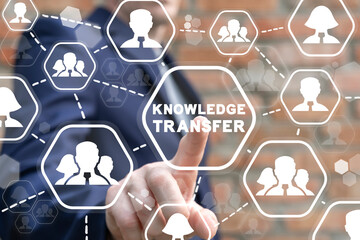 世界足坛最伟大的五位球员分别是谁？