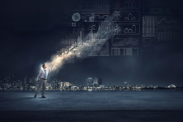 世界足坛最伟大的五位球员分别是谁？